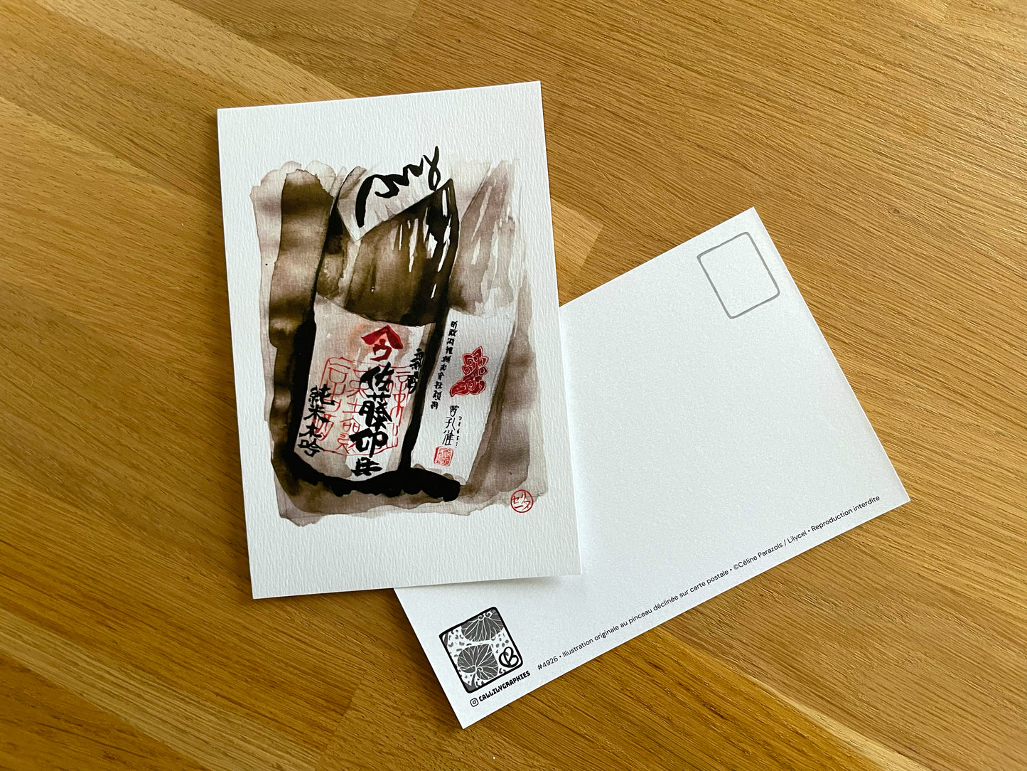 2 bouteilles de saké inclinées